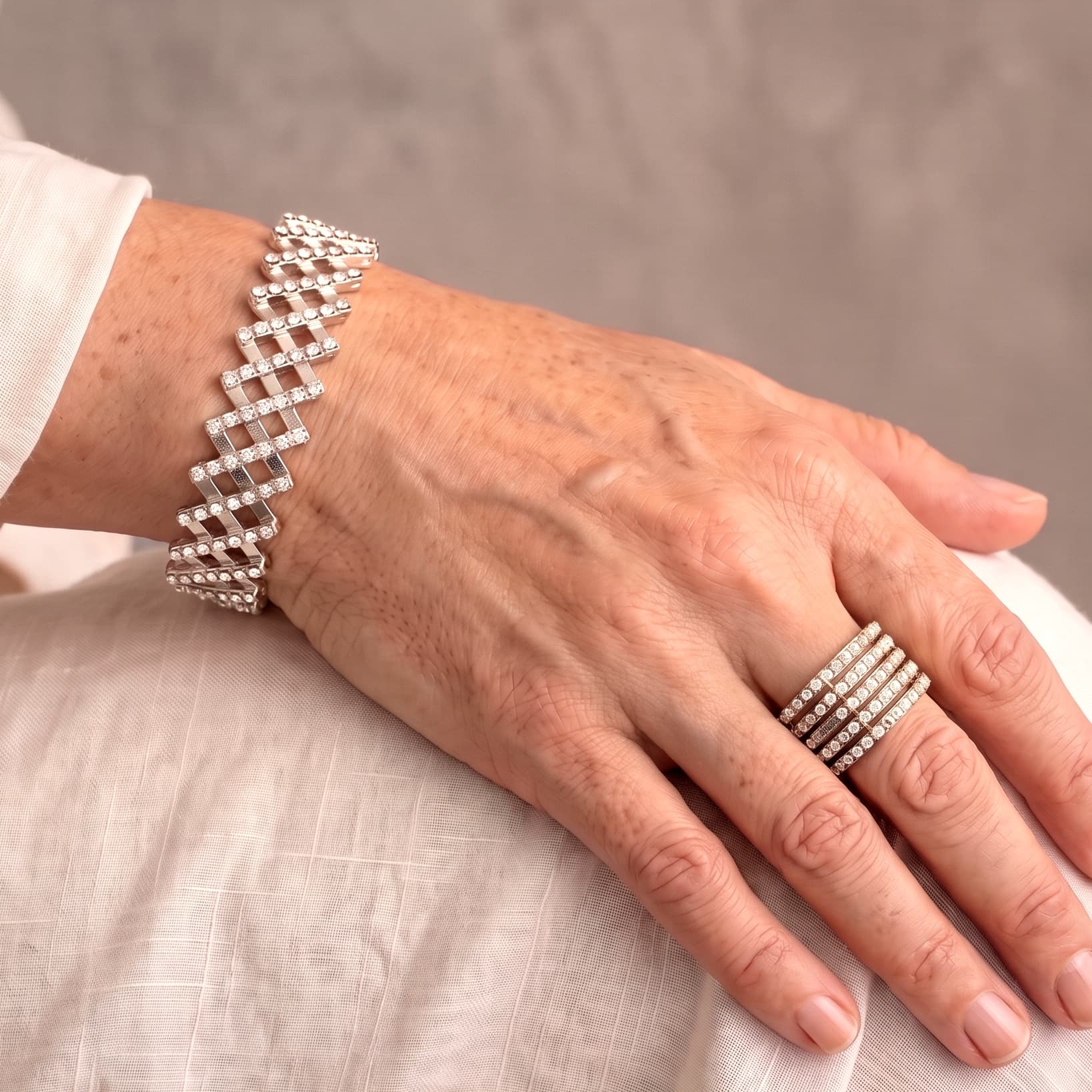 Anillo pulsera Diana – Plata